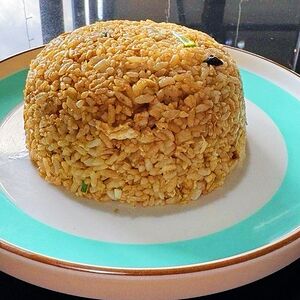 Жареный рис с соевым соусом