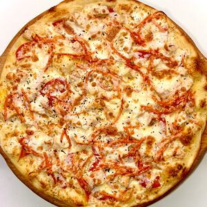 Пицца с курицей и морковью по-корейски