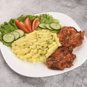 Картофельное пюре с куриными отбивными