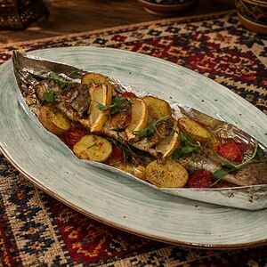  Форель запечённая с овощами 