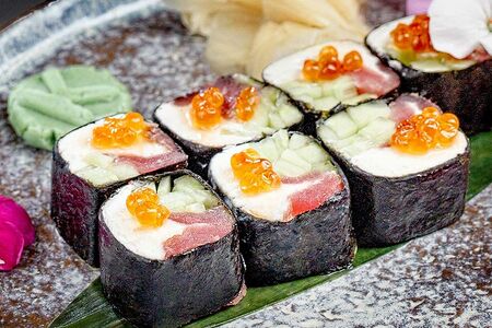 Тайский ролл без риса с тунцом