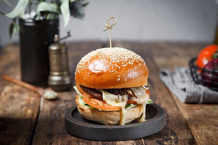 Сет с фирменным бургером