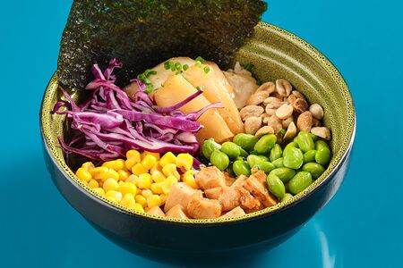 Боул с рисом и курицей