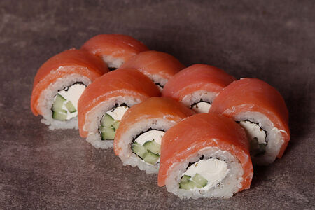 Филадельфия с копченым лососем