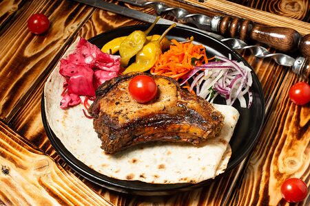 Шашлык из баранины на кости