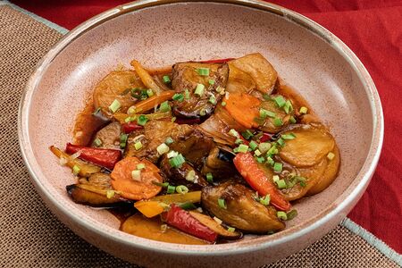 Овощи с баклажанами