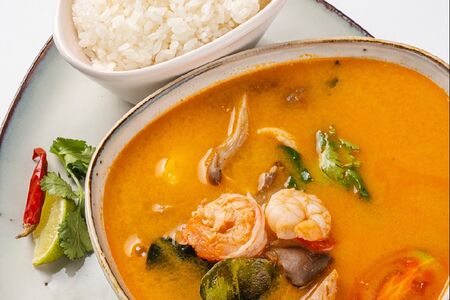 Том Ям с морепродуктами