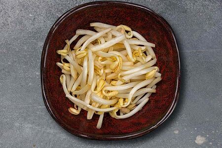 Соевые ростки