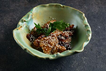 Филе бедра кенийской беговой курицы на гриле в соусе терияки