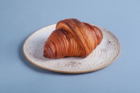 Круассан с нутеллой