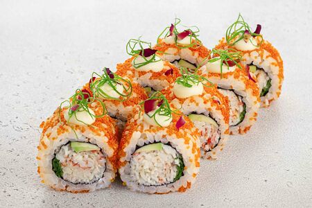 Ролл Калифорния с камчатским крабом (8 шт)