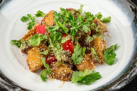 Теплый салат из баклажанов