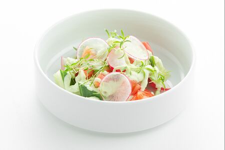 Фермерские овощи, йогурт и авокадо