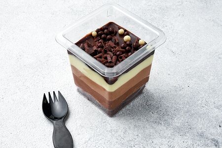 Пирожное Три шоколада