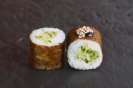 Маки Огурец