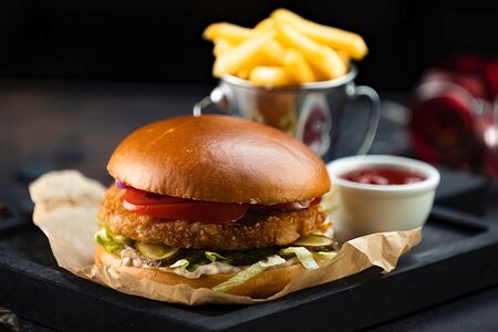 Бургер с цыпленком