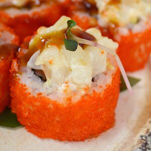 Запеченный ролл с гребешком