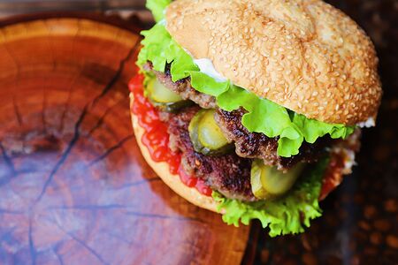 Двойной гамбургер