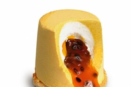 Пирожное Манго-маракуйя