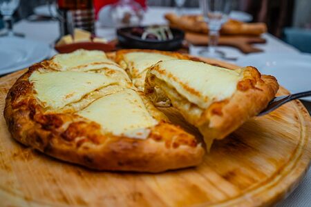 Хачапури по-царски