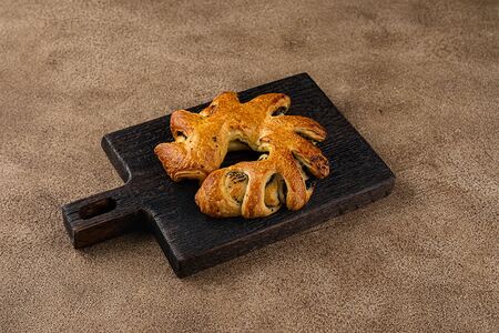 Слойка с маком