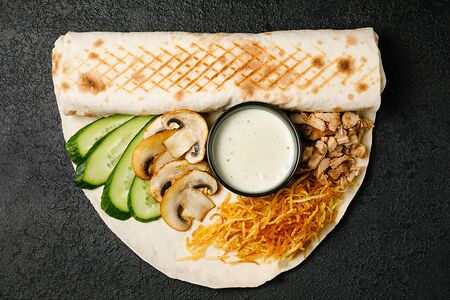 С курицей и грибами