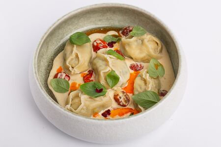 Равиоли с тигровой креветкой и шпинатом