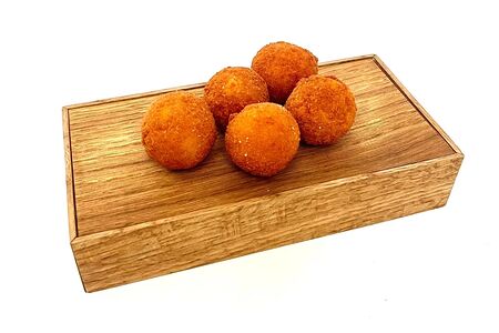 Сырные шарики с халапеньо