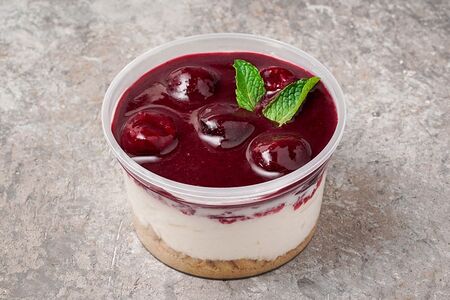 Чизкейк с вишней