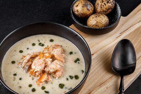 Уха с антоновкой на сливках