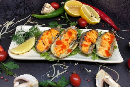 Закуска №283 Мидии запеченные с соусом Спайси