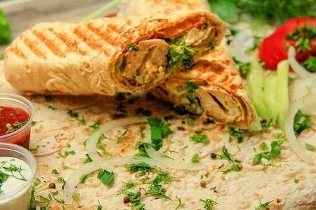 Люля-кебаб из курицы в лаваше