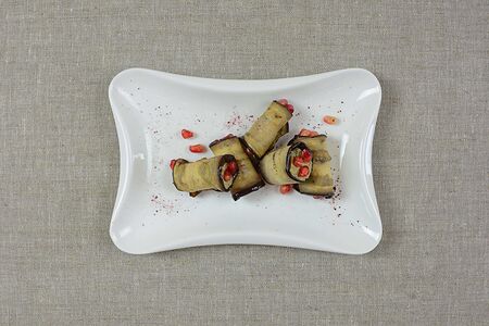 Рулетики из баклажанов