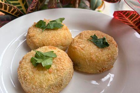 Картофельная котлета с брокколи