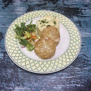 Куриные котлетки с картофельным пюре детские
