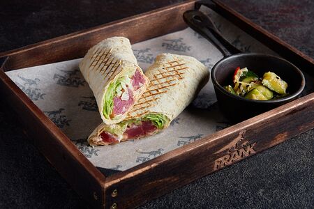 Шаурма с тунцом