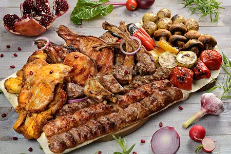 Ассорти шашлыков на 8 персон