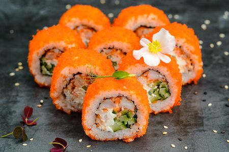 Калифорния, замес креветка, сыр, огурец