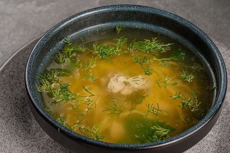 Куриный суп-лапша