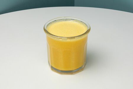 Свежевыжатый апельсиновый сок