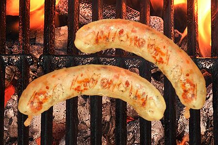 Две колбаски из свинины с сыром и грибами