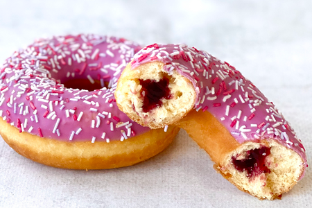 Донат Клубника