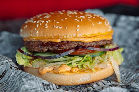 Гусьбургер с соусом тейсти