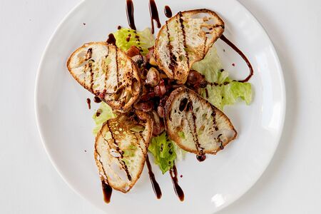 Теплый салат с беконом