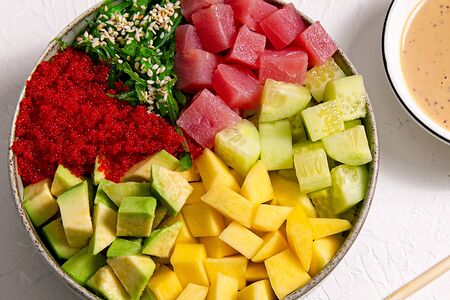 Поке с тунцом