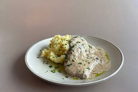 Печень в сливочном соусе