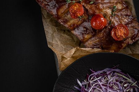 Свиные рёбра в остром соусе барбекю