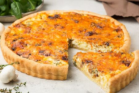 Пирог с грибами и картофелем