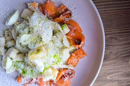 Цезарь с лососем