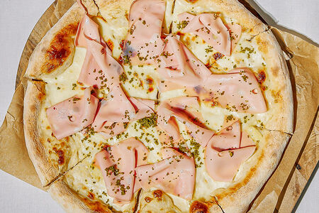 Мортаделла и бри